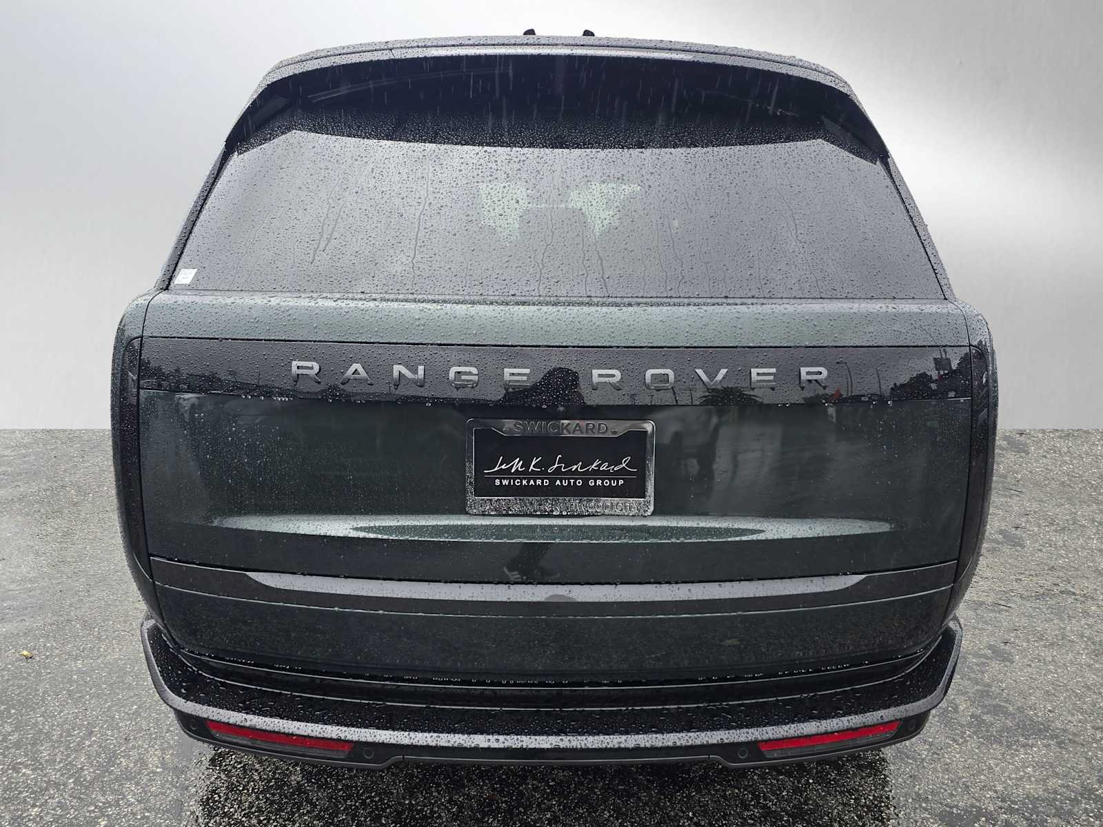 New 2026 Land Rover Range Rover Long Wheelbase SE AWD/4WD image 4