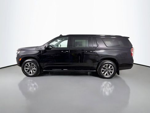 Used 2023 Chevrolet Suburban Z71 w/ Luxury Package AWD/4WD image 4
