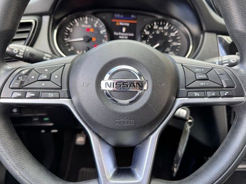 Used 2021 Nissan Rogue Sport S image 6