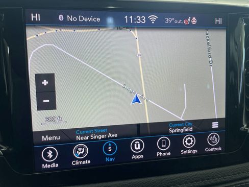 Used 2020 Chrysler Pacifica Limited image 40