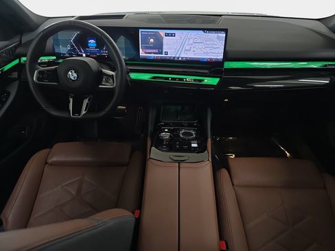 Used 2026 BMW 530i w/ Executive Package RWD image 12