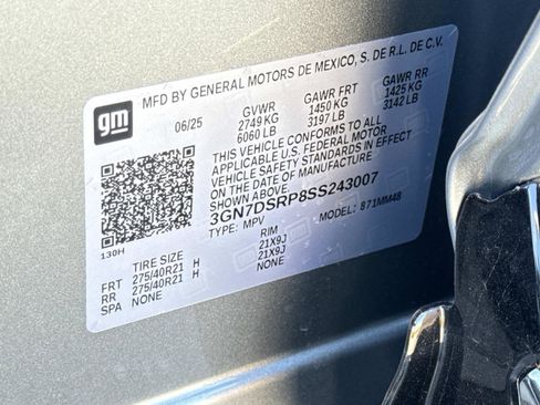 New 2025 Chevrolet Equinox EV RS image 18