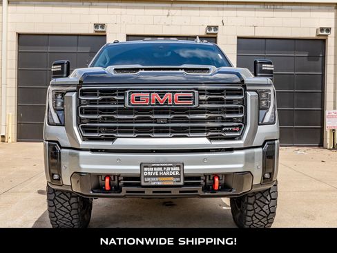 Used 2025 GMC Sierra 2500 AT4 w/ Technology Package AWD/4WD image 4