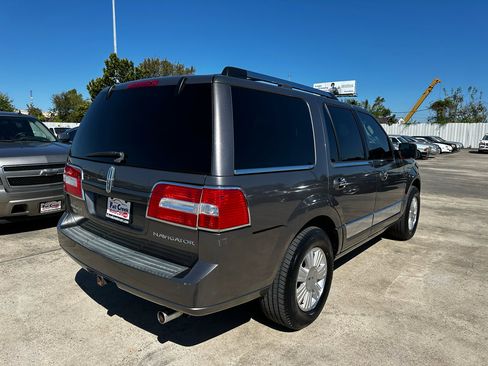 Used 2012 Lincoln Navigator 2WD image 5