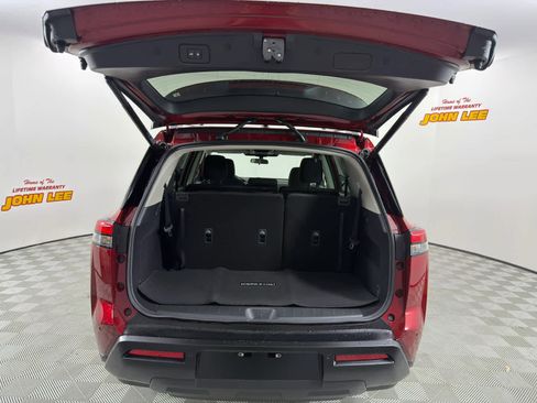 New 2026 Nissan Pathfinder SV image 5