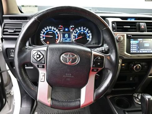 Used 2018 Toyota 4Runner SR5 Premium AWD/4WD image 7