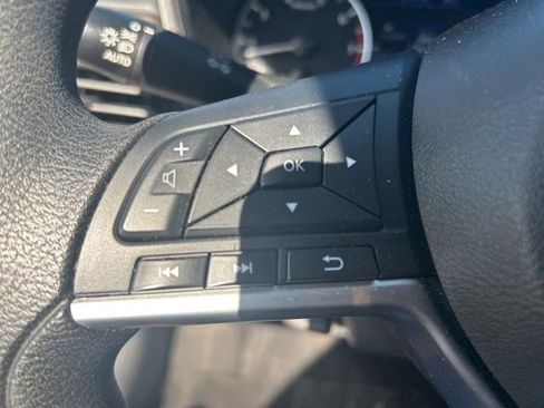 Used 2025 Nissan Altima 2.5 SV image 29