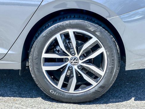 New 2025 Volkswagen Jetta SE image 23