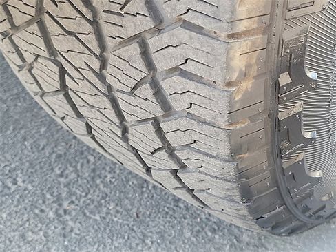 Used 2023 Nissan Frontier Pro-X w/ Technology Package image 26