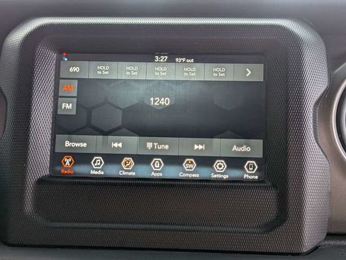 Used 2023 Jeep Wrangler Sport AWD/4WD image 17
