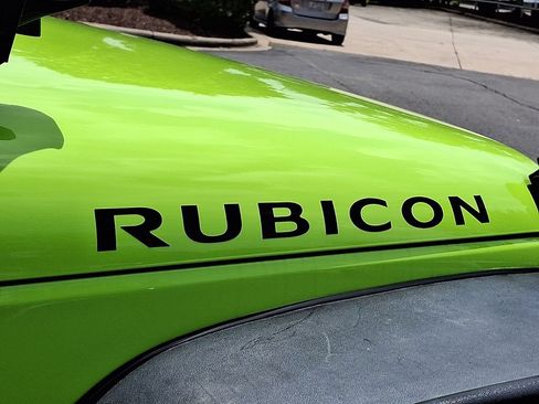 Used 2013 Jeep Wrangler Unlimited Rubicon w/ Connectivity Group AWD/4WD image 30