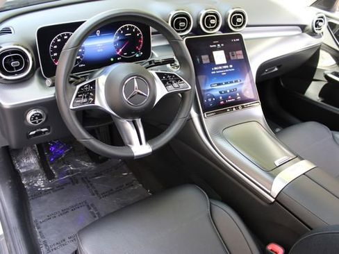 Used 2023 Mercedes-Benz C 300 Sedan image 9