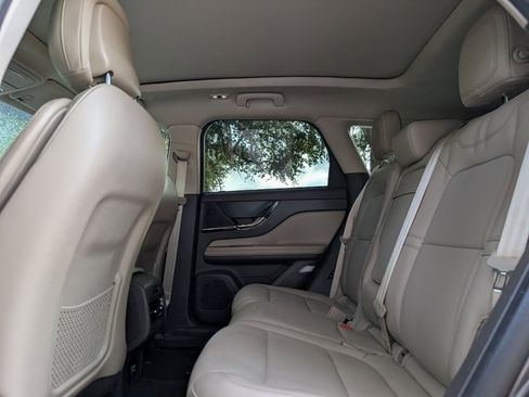 Used 2020 Lincoln Corsair FWD w/ Premium Package image 16