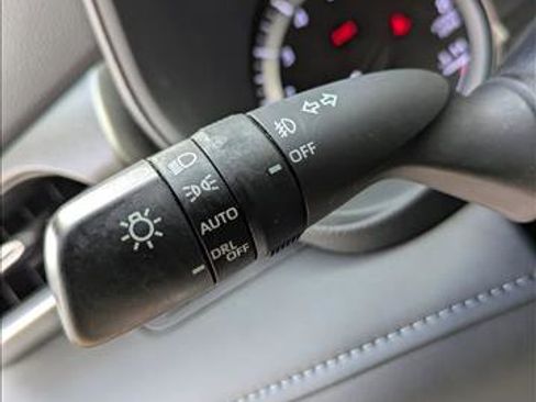 Certified 2024 Toyota Highlander LE image 11