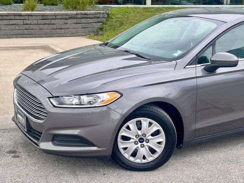 Used 2014 Ford Fusion S FWD image 2