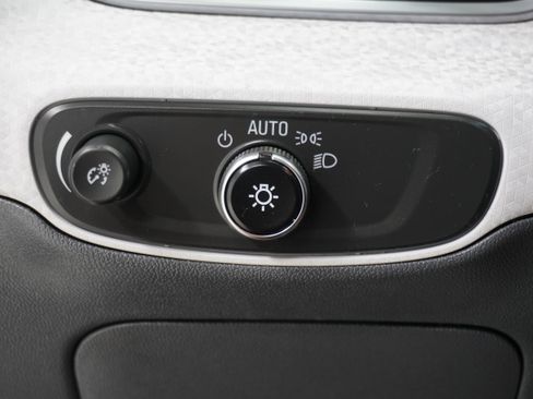 Used 2021 Chevrolet Bolt LT image 21