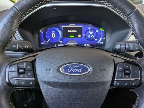 Used 2022 Ford Escape Titanium w/ Titanium Elite Package image 25