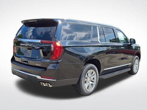 New 2026 GMC Yukon XL Denali w/ Advanced Technology Package AWD/4WD image 7