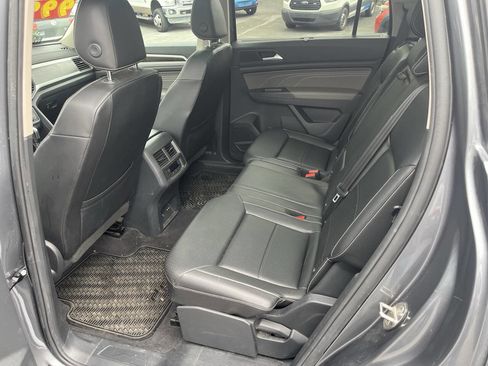 Used 2021 Volkswagen Atlas SE image 8