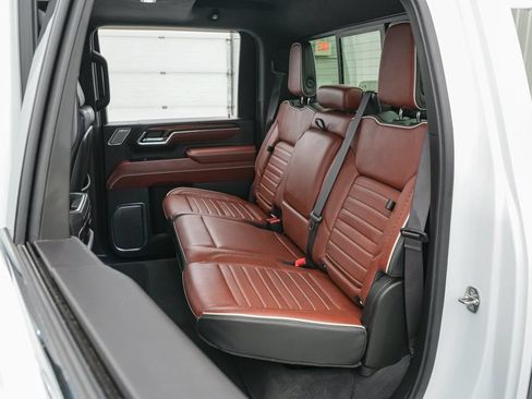 Used 2024 GMC Sierra 2500 Denali Ultimate AWD/4WD image 23