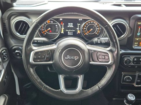 Used 2022 Jeep Wrangler Unlimited Sahara w/ Cold Weather Group AWD/4WD image 20