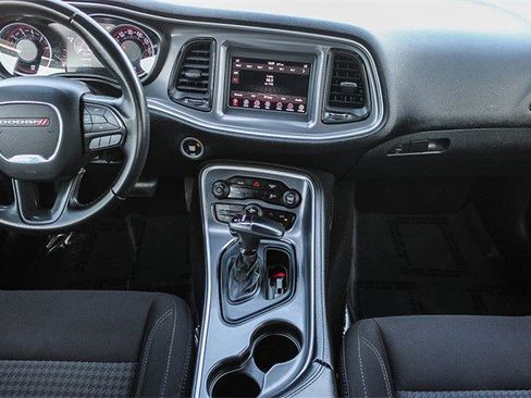 Used 2019 Dodge Challenger SXT image 13
