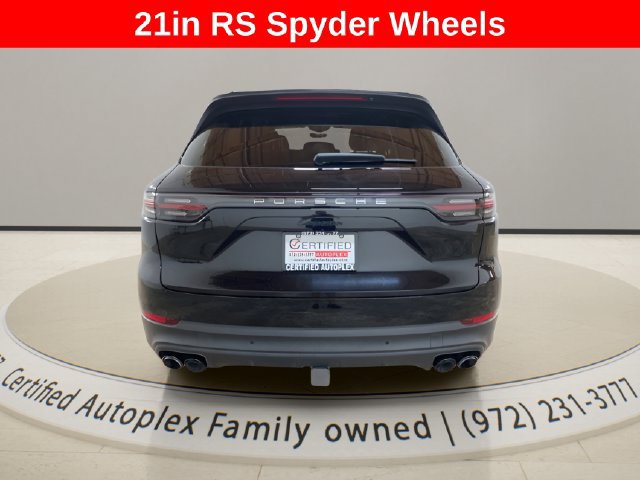Used 2023 Porsche Cayenne AWD/4WD image 4