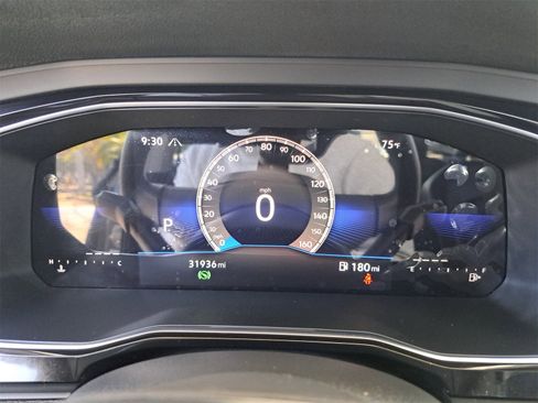 Used 2023 Volkswagen Jetta SE w/ Panoramic Sunroof Package image 19