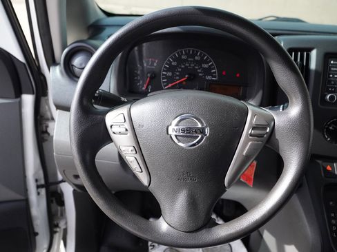 Used 2020 Nissan NV200 SV w/ Sliding Glass Door Package image 31