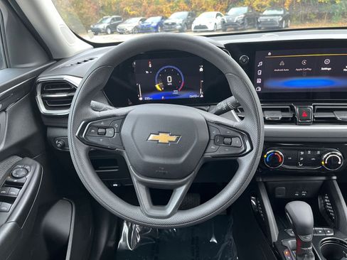 Used 2025 Chevrolet TrailBlazer LT image 29