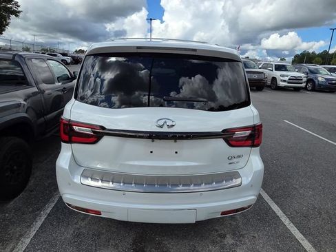 Used 2020 INFINITI QX80 Luxe w/ Edition 30 Package RWD image 3