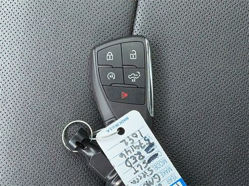 Used 2022 GMC Sierra 1500 SLT w/ SLT Premium Plus Package image 31