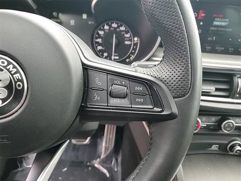 Used 2023 Alfa Romeo Stelvio Ti w/ Active Assist Plus Package image 15