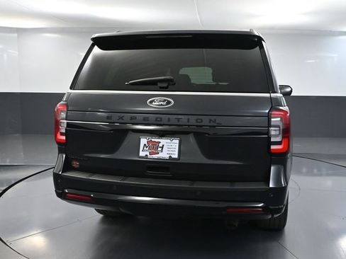 Used 2023 Ford Expedition Limited AWD/4WD image 7
