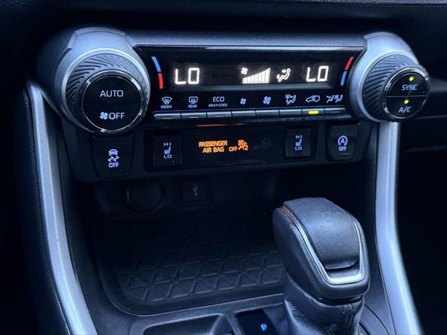Certified 2022 Toyota RAV4 XLE Premium AWD/4WD image 27