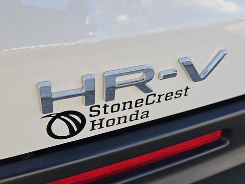 Certified 2024 Honda HR-V Sport image 30