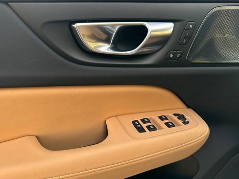 New 2026 Volvo V60 B5 Cross Country Ultra w/ Protection Package Premier image 10