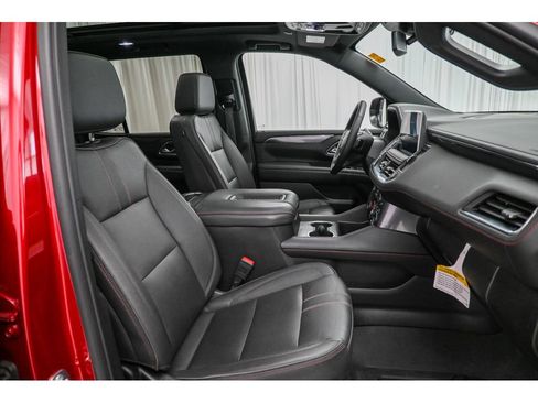 Used 2024 Chevrolet Tahoe RST w/ Luxury Package image 16