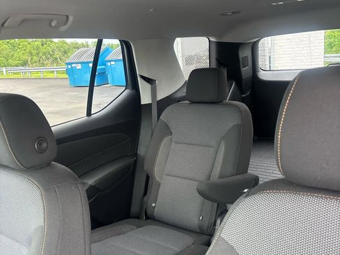 Used 2021 Chevrolet Traverse LT AWD/4WD image 3