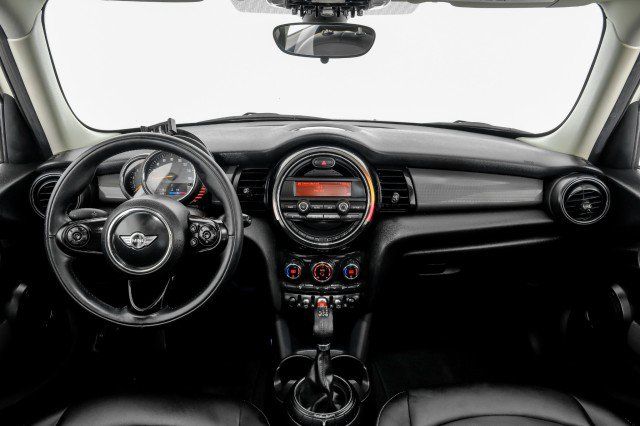 Used 2016 MINI Cooper 4-Door Hardtop FWD image 12