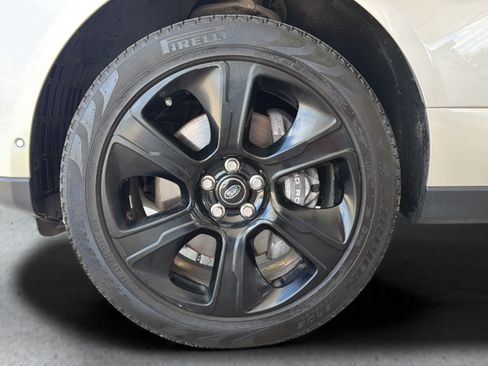 Used 2019 Land Rover Range Rover Supercharged AWD/4WD image 14