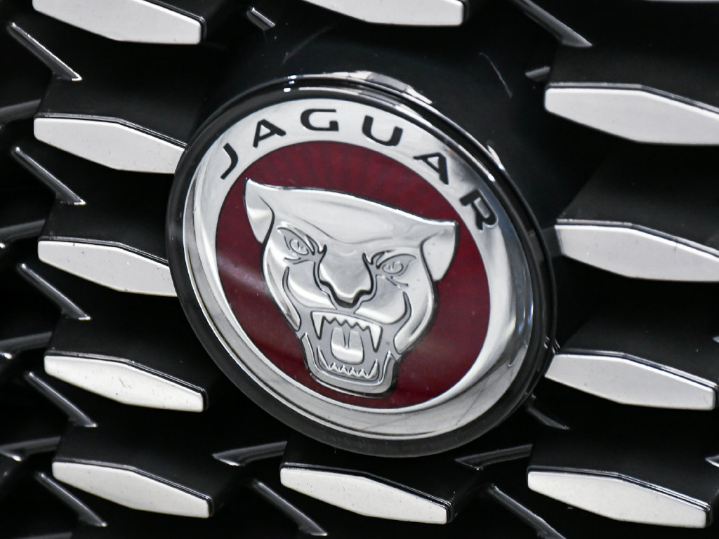 Used 2022 Jaguar F-PACE S AWD/4WD image 85