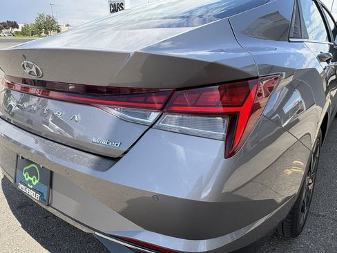 Used 2021 Hyundai Elantra Limited FWD image 43