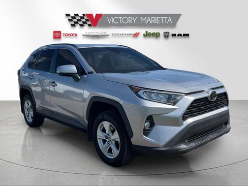 Used 2021 Toyota RAV4 XLE AWD/4WD image 7