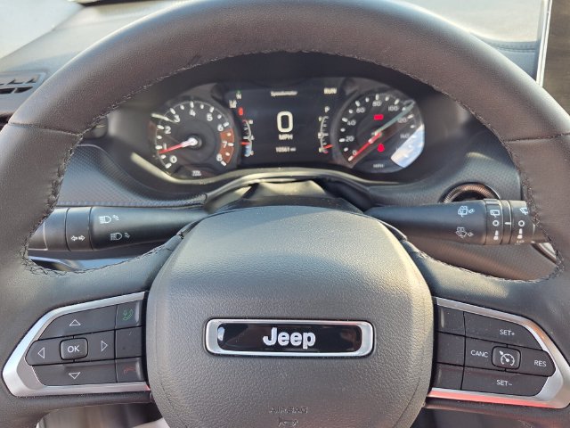 Used 2026 Jeep Compass Latitude AWD/4WD image 25