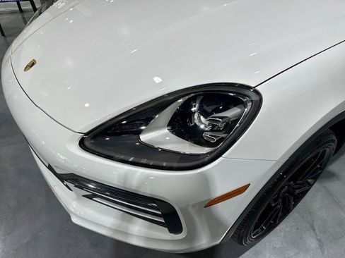 Used 2019 Porsche Cayenne AWD/4WD image 15
