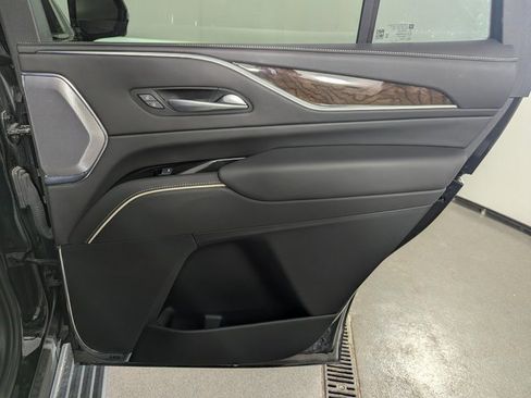 Used 2021 Cadillac Escalade Sport Platinum w/ LPO, ONYX Package image 19