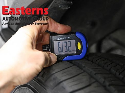 Used 2022 Toyota RAV4 LE image 26