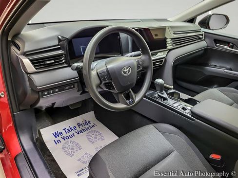 Certified 2025 Toyota Camry LE image 9