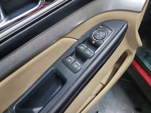 Used 2016 Ford Explorer XLT w/ Equipment Group 202A image 14